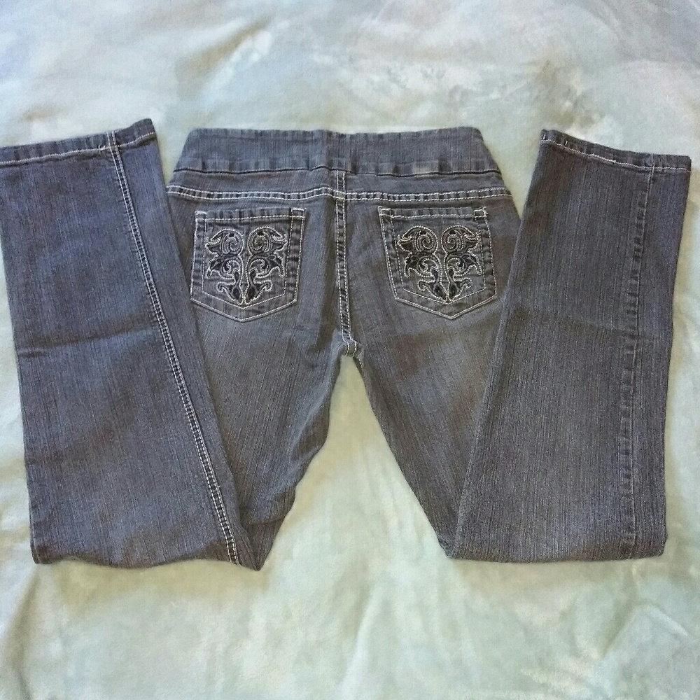 Stretchy Blackwash Jeans.